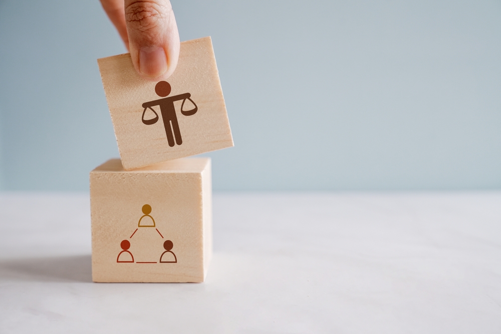 Aksa Carbon | Kurumsal Yönetim